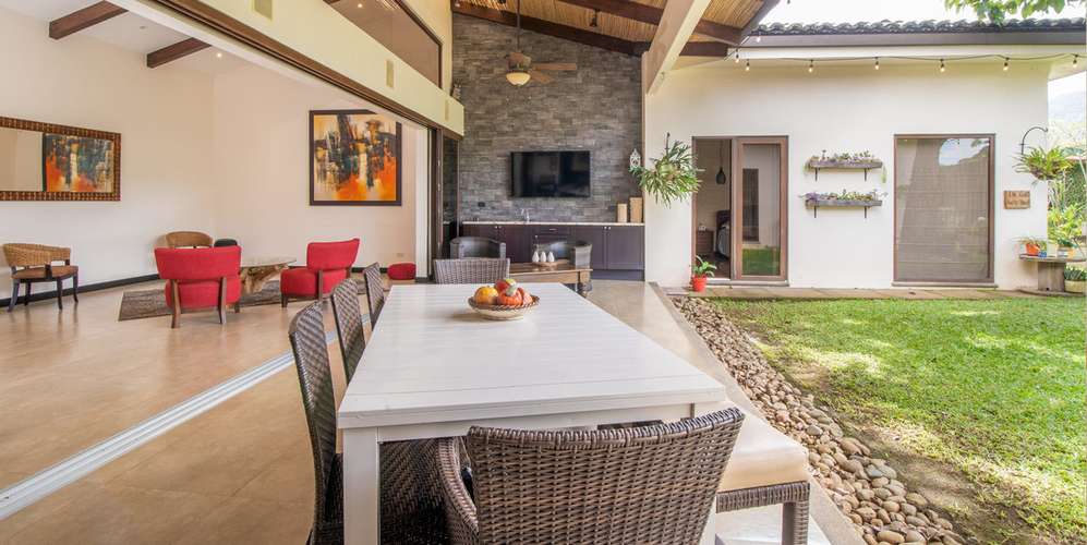 Casa 4 habs en Santa Ana Piedades Balcanes - piscina y jardín central - Imagen 5