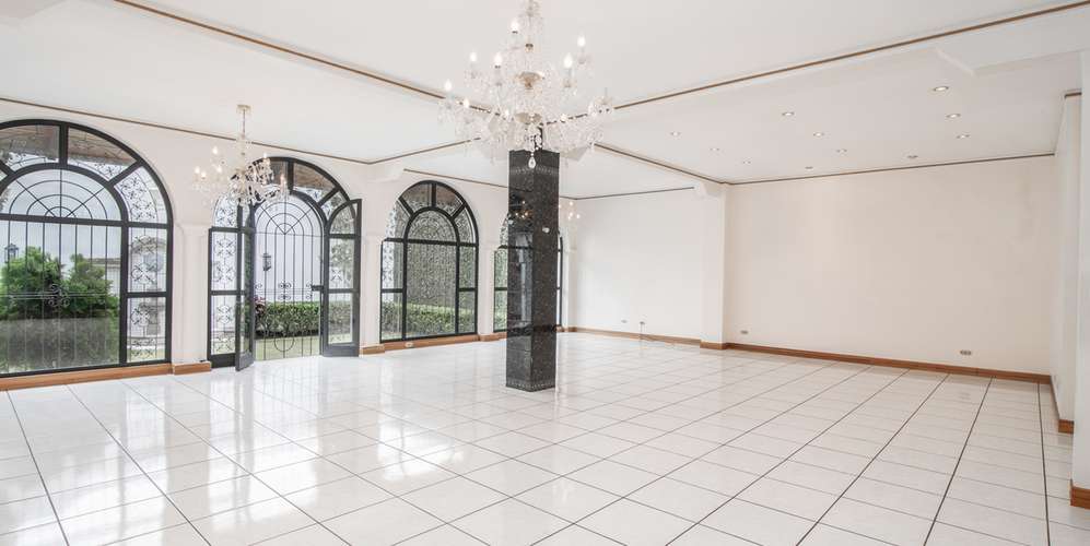 Casa 4 habs en Curridabat Guayabos - barrio exclusivo - luz natural y - Imagen 3