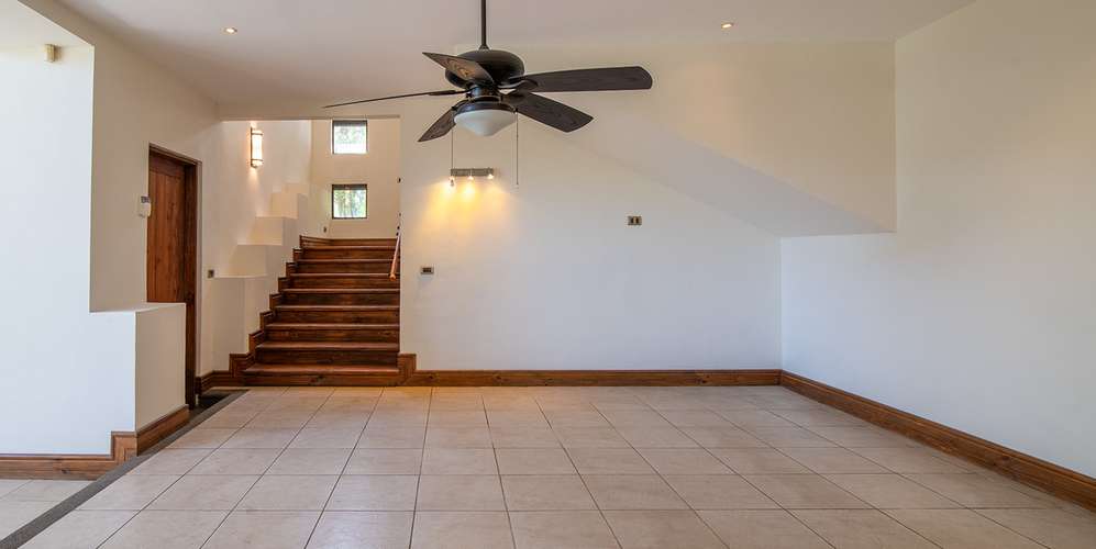 Casa 4 habs en Ciudad Colón - Condominio Jaragua - Jardín y terraza - Imagen 3