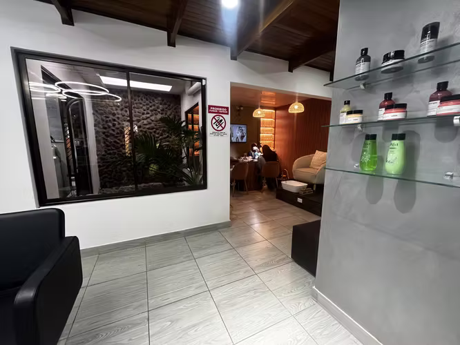 REBAJADO Venta de negocio centro de belleza y spa en barva de Heredia - Imagen 14