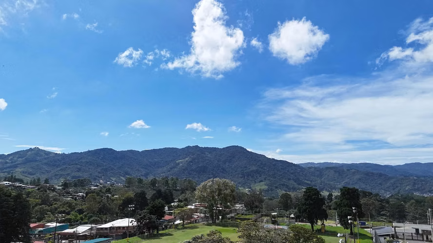 Venta de espectacular casa en Condominio Separada con Espectacular Vista - Imagen 19