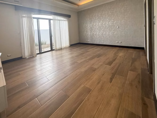 VENTA Y ALQUILER DE CASA EN VISTA VERDE DE UN NIVEL - LINDORA - Imagen 11