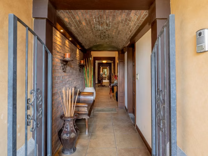 SINGLE-STORY HOUSE FOR SALE IN CERRO ALTO