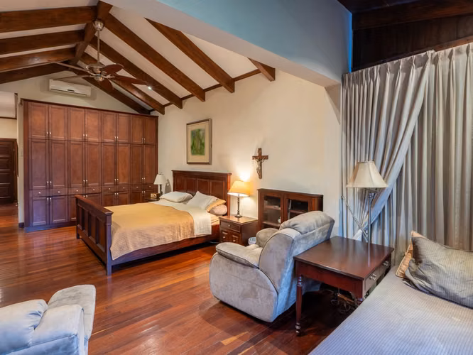 VENTA DE CASA EN CERRO ALTO DE UNA PLANTA
