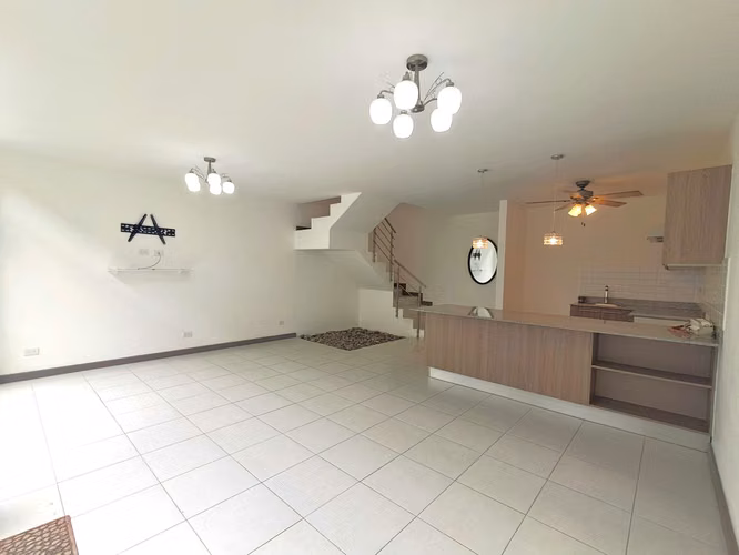 Venta de hermosa casa de en San Miguel de Santo Domingo Heredia. - Imagen 5