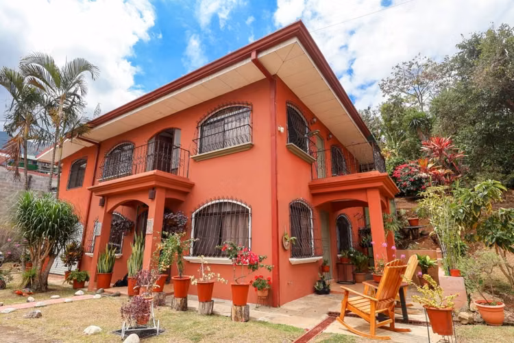 Venta de dos casas en amplio terreno en Escazú - Imagen 17