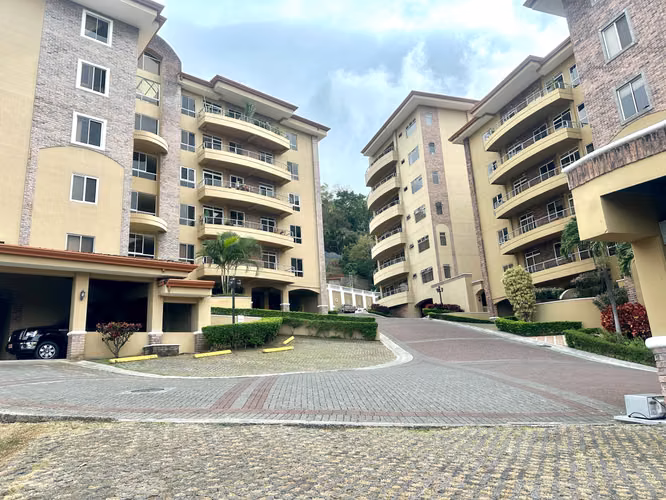 ALQUILER DE APARTAMENTO EN CONDOMINIO VALLE ARRIBA AMUEBLADO - Imagen 17