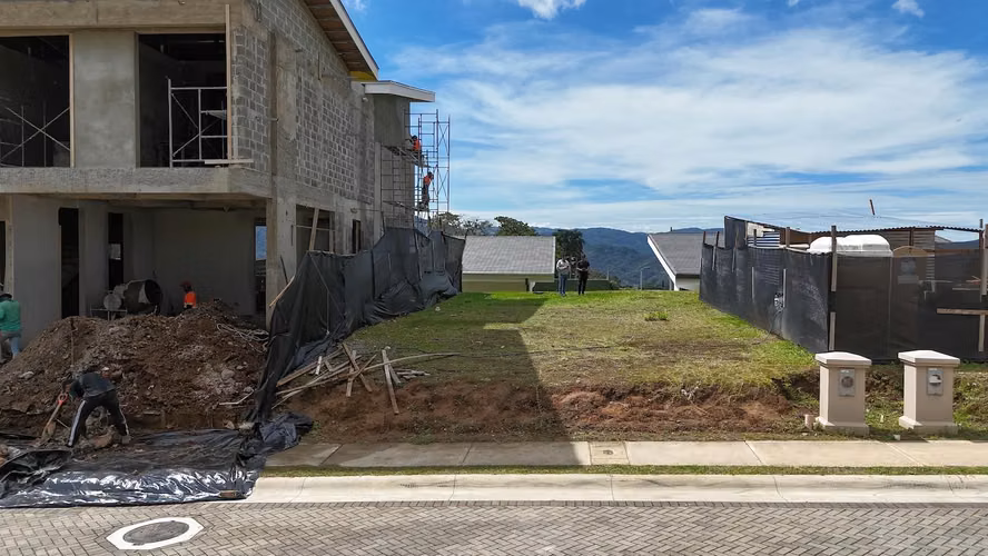 Venta de nueva casa en Condominio a Estrenar 100% Vista a La Carpintera - Imagen 12