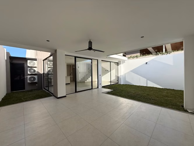 ALQUILER DE CASA EN CONDOMINIO LINDORA VILLAGE - Imagen 6