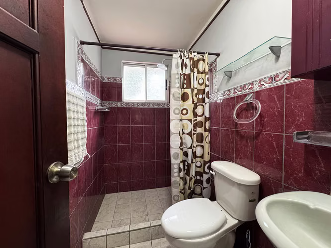 Se Vende Casa Valle Orosi Cartago JLBR