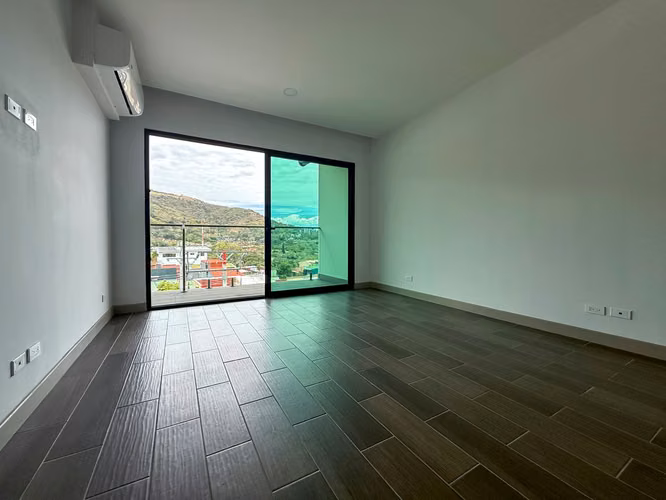 VENTA DE PENTHOUSE EN SENDEROS DE CHIRCÁ - ESCAZÚ
