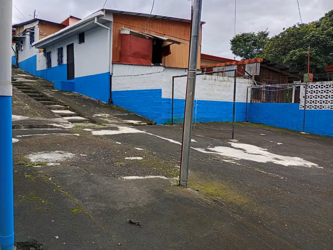 Se vende propiedad con 13 apartamentos. - Imagen 15