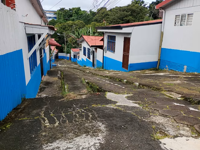 Se vende propiedad con 13 apartamentos. - Imagen 16