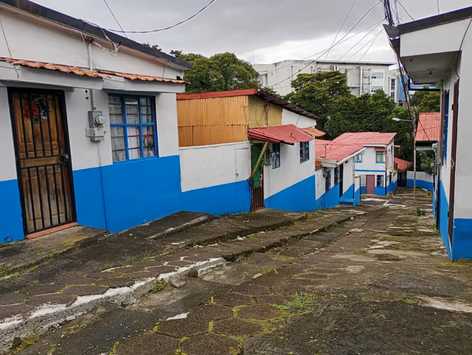 Se vende propiedad con 13 apartamentos. - Imagen 5