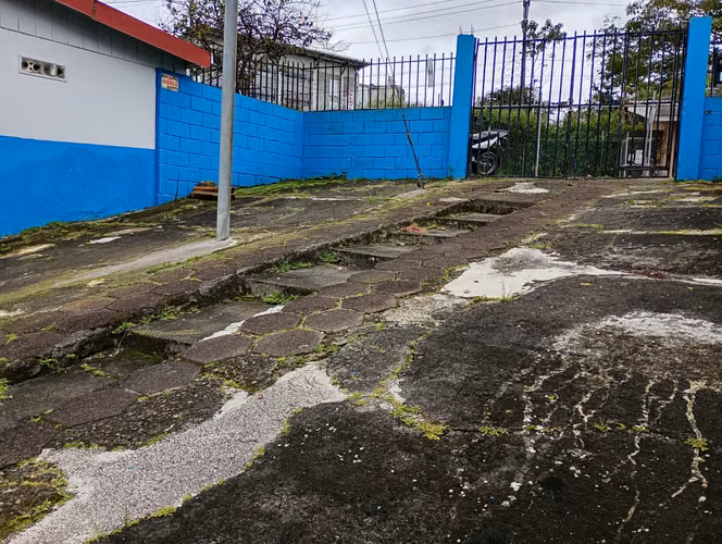Se vende propiedad con 13 apartamentos. - Imagen 10
