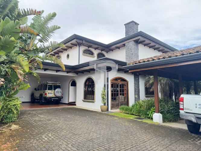 SE VENDE AMPLIA CASA SAN JOSE DE LA MONTAÑA BARVA HEREDIA SCG36