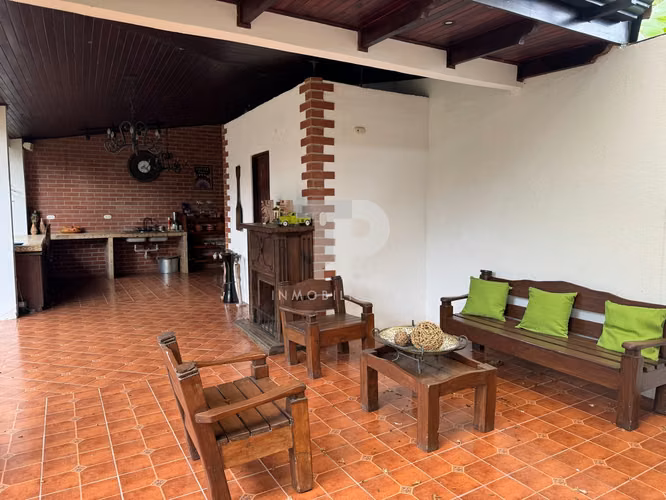 SE VENDE AMPLIA CASA SAN JOSE DE LA MONTAÑA BARVA HEREDIA SCG36