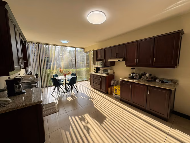 Venta de Exclusivo Apartamento en Torre en Escazú - Imagen 4