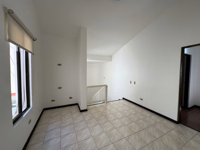 Venta de Casa en Residencial cerca del CRCC en Escazú - Imagen 18