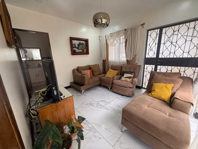 SE VENDE CASA LOS ANGELES DE SANTO DOMINGO HEREDIA