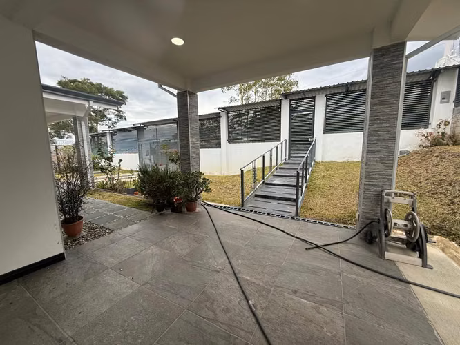 SE VENDE CASA LOS ANGELES DE SANTO DOMINGO HEREDIA