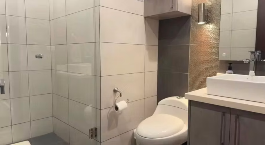 Venta Casa en Rohrmoser | Lote 257 m² | 3 Hab | 2 Parqueos | Ubicación Premium - Imagen 11