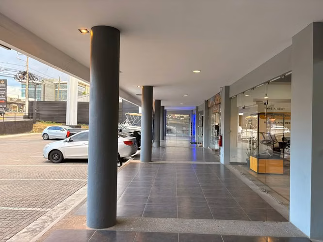 ¡Rebajado! Local Comercial de 121m² en Planta Baja, Lindora, Santa Ana ID26324