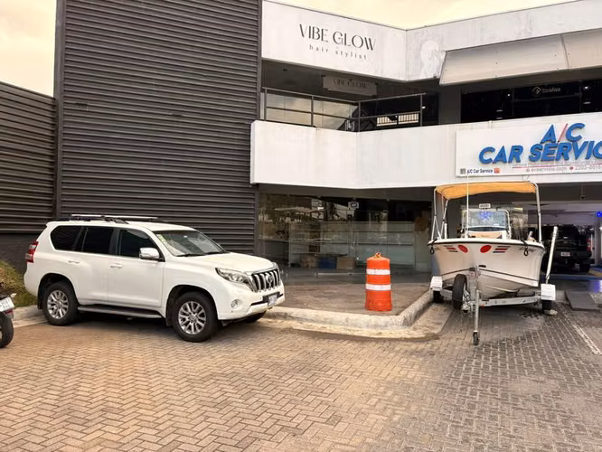 ¡Rebajado! Local Comercial de 121m² en Planta Baja, Lindora, Santa Ana ID26324