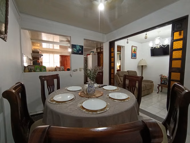 Venta de casa en Grecia centro- Se escuchan ofertas