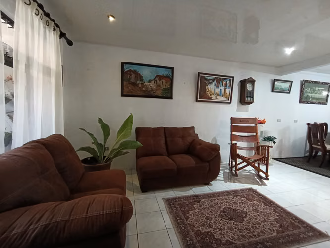 Venta de casa en Grecia centro- Se escuchan ofertas