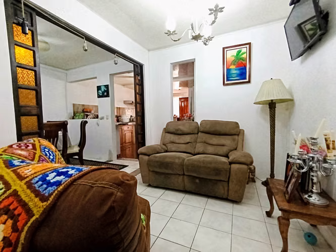 Venta de casa en Grecia centro- Se escuchan ofertas