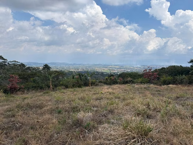 Lote con vista en San Luis de Grecia