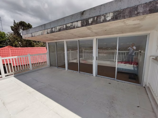 Condominio Metroview, Guayabos, Curridabat