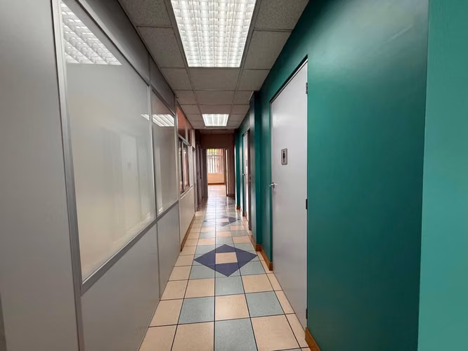 SE ALQUILA EDIFICIO COMERCIAL CURRIDABAT