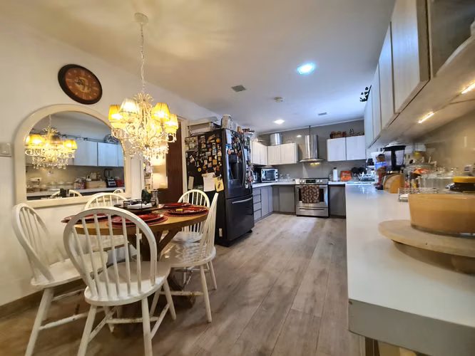 Venta de encantadoraa casa de un nivel, ubicada en Escazú, San José