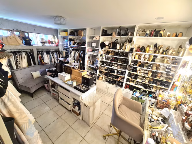 Venta de encantadoraa casa de un nivel, ubicada en Escazú, San José