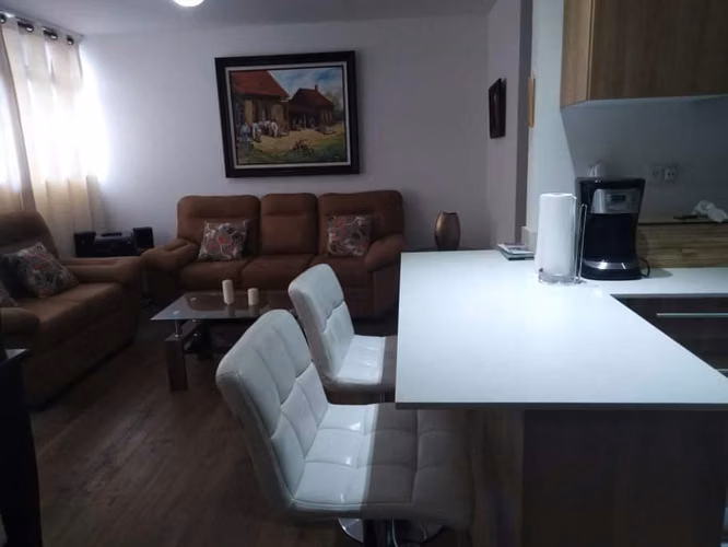 Se alquila apartamento amueblado en Torre en Sabana Sur, San José