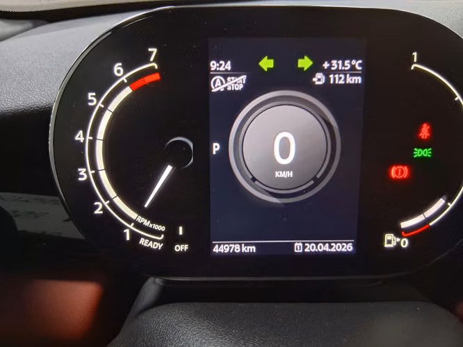 MINI COOPER SEDAN 4 PUERTAS HATCHBACK AÑO 2021