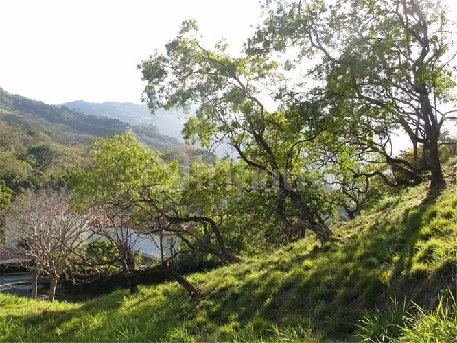 Venta de lote con vistas en Alto de Las Palomas Oportunidad - Imagen 8