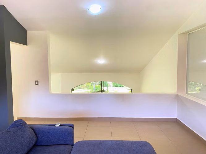 Residencia Exclusiva en Río Oro, Santa Ana | Privacidad y Vista a las Montañas