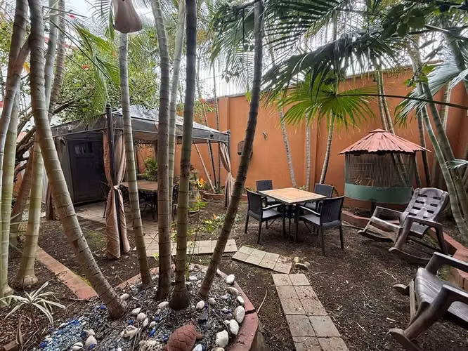 Casa con 4 habitaciones en Residencial Real Santamaría, Lagunilla, Heredia