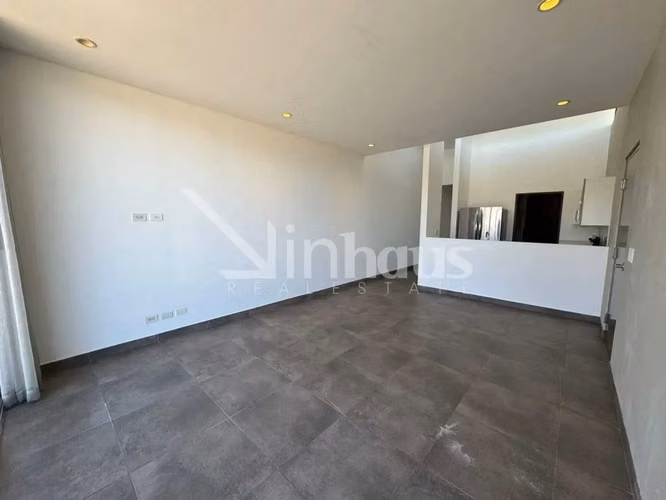 Se vende apartamento de dos habitaciones en Guachipelín, Escazú