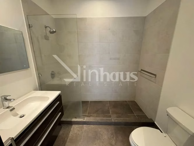 Se vende apartamento de dos habitaciones en Guachipelín, Escazú
