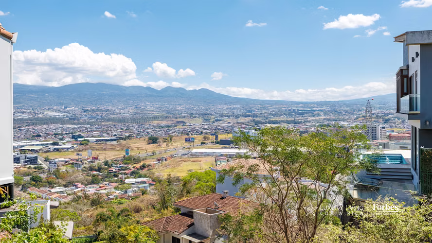 21388 - Apartamento 4 hab, amenidades de lujo en Cerro Alto, Escazú