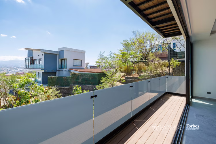 21388 - Apartamento 4 hab, amenidades de lujo en Cerro Alto, Escazú