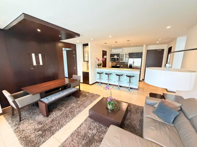 Alquiler apartamento en Condominio Distrito 4 Escazú, AMOBLADO.