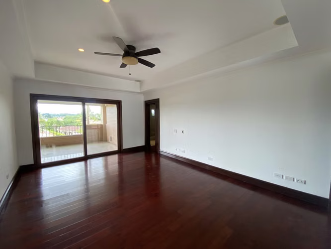 Se vende exclusiva casa de lujo en Monterán con terreno de 2.982m²