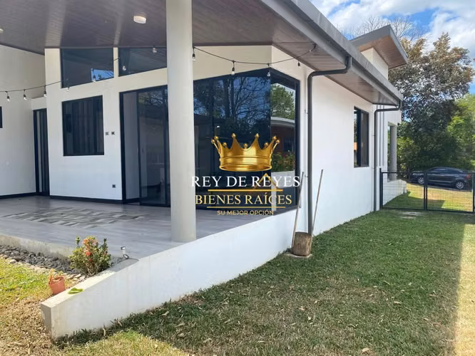 VENTA DE HERMOSA CASA EN GRECIA-ALAJUELA COSTA RICA - Imagen 8