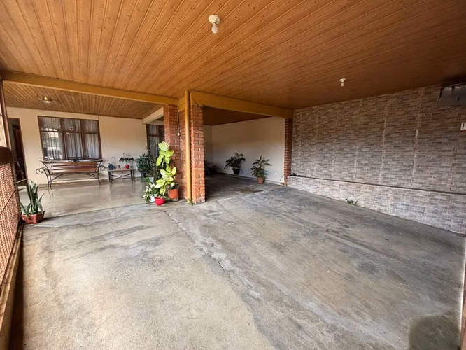 Oportunidad! Casa amplia en Aserrí - excelente precio