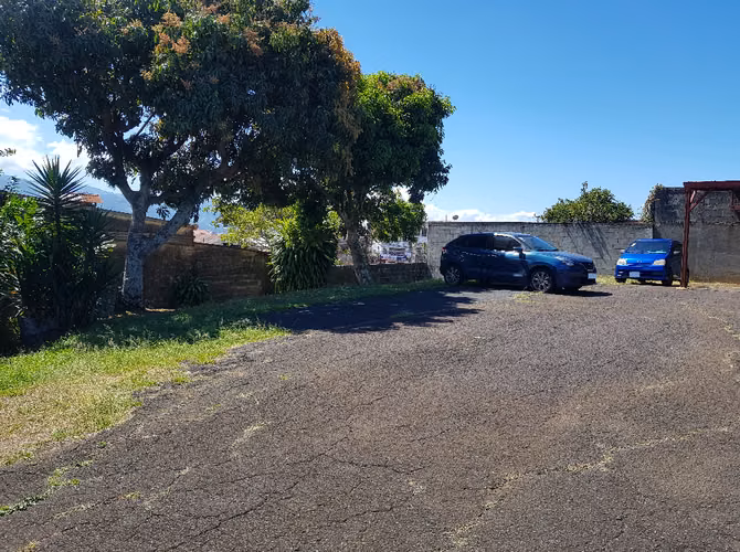 Venta de Propiedad Uso Mixto en el centro de Heredia